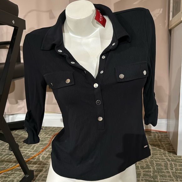 NWT Guess black silver button/snap up v neck collar 3/4 sleeve Medium RIBBED - Picture 2 of 14